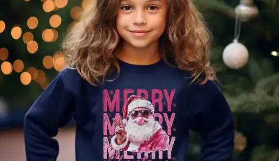 Idealna bluza świąteczna dla dziewczynki? Odkryj trendy i porady!