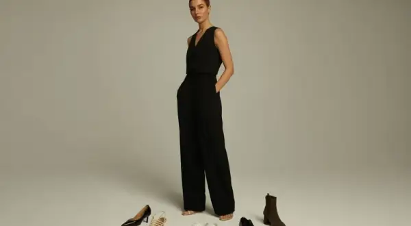 Idealne buty do krótkiego kombinezonu: modne triki na każdą okazję